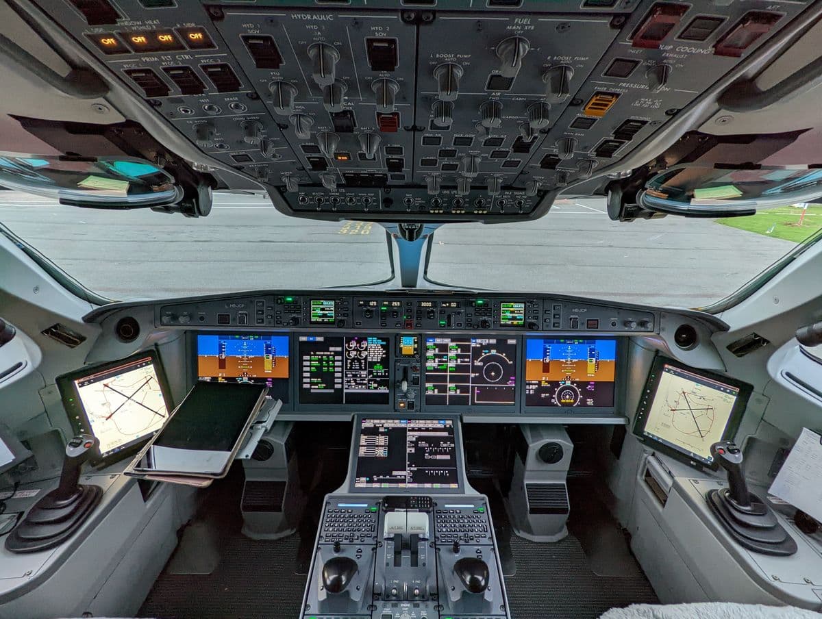 Retargeting Ads for Charter Aviation: Convert Browsers Into Bookings cover image