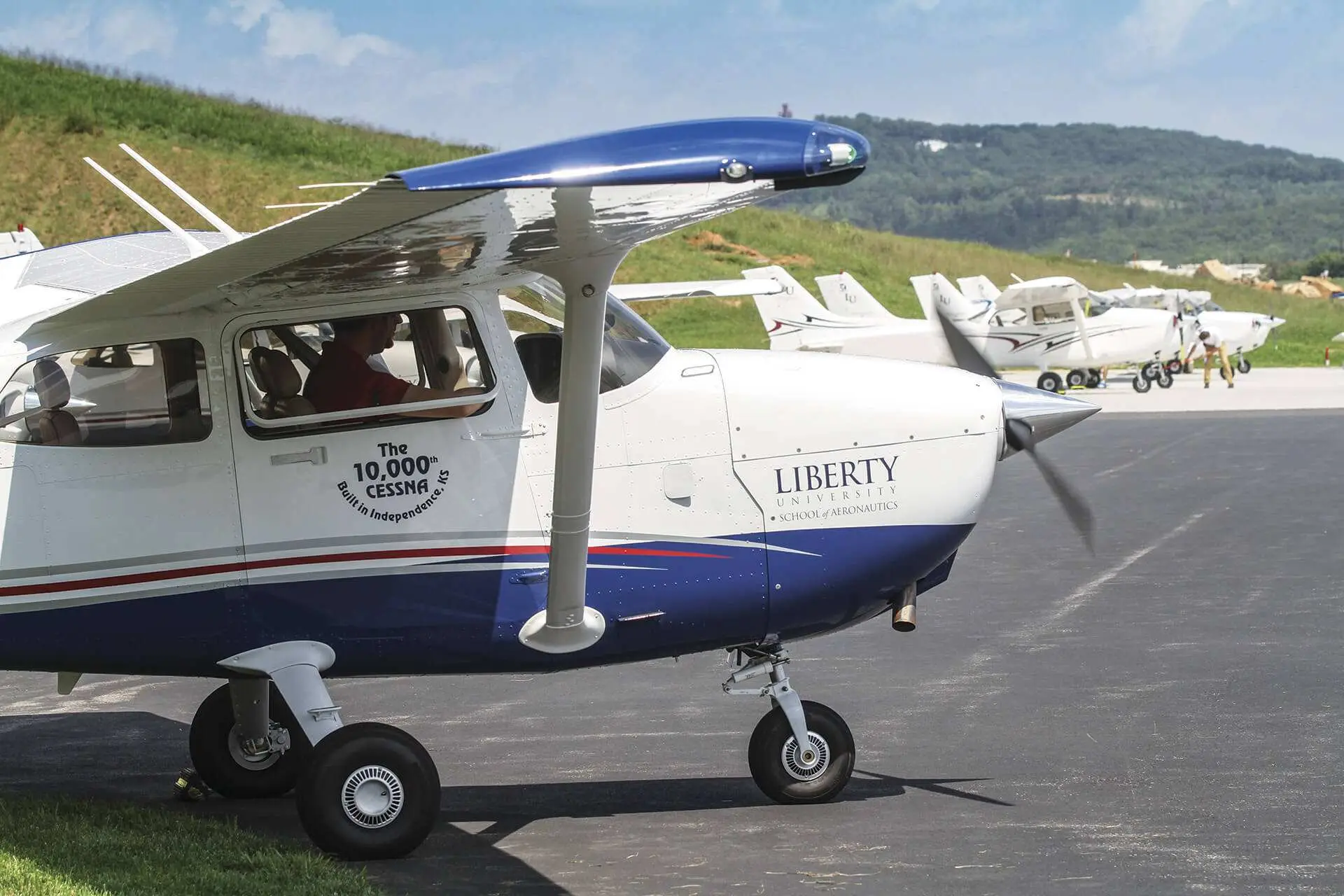 Flight School Fleet Pages: What CPL Students Check